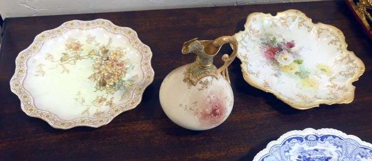 ANTIQUE PLATES AND EWER