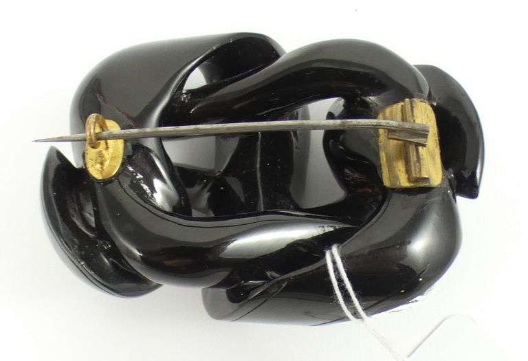 VICTORIAN MOURNING BROOCH