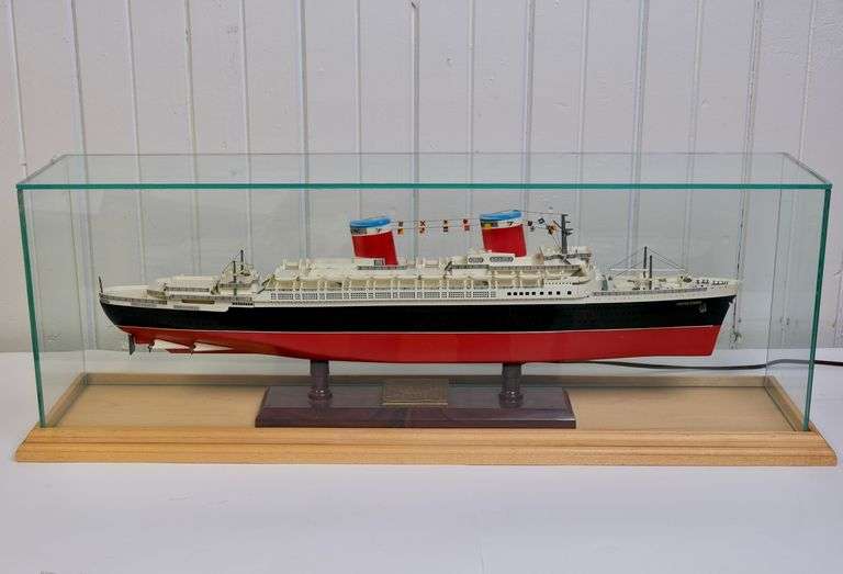 MODEL SHIP