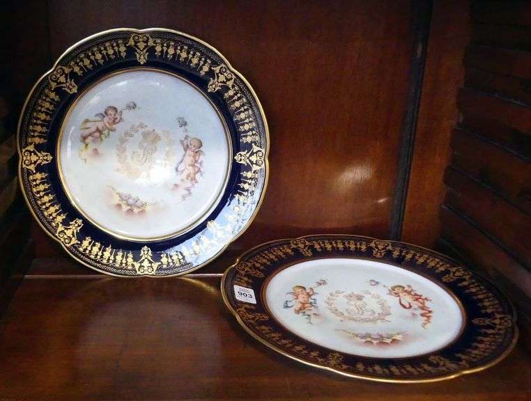 PAIR OF SEVRES PORCELAIN PLATES