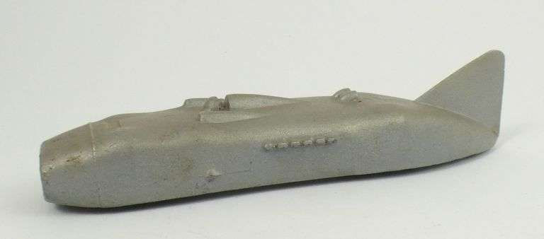 2 COLLECTOR'S DINKY TOYS