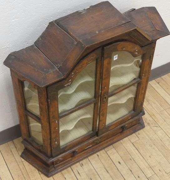 ANTIQUE CHINESE HANGING CABINET