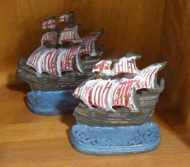 THREE PAIRS OF BOOKENDS