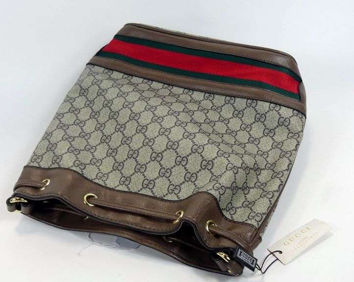 GUCCI BUCKET BAG