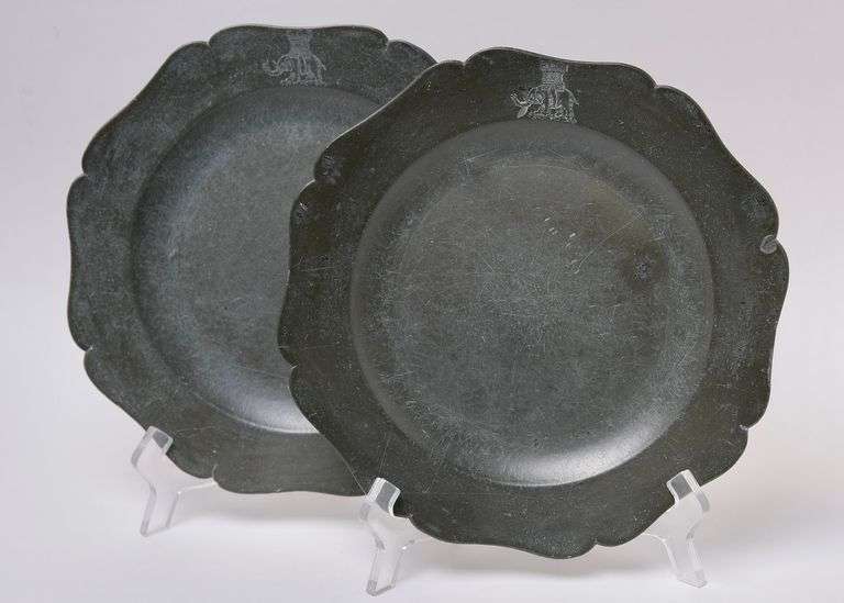 17TH CENTURY PEWTER PLATES
