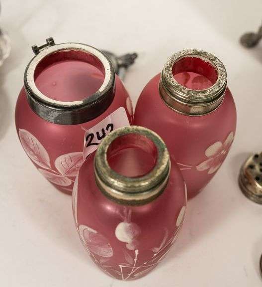 CONDIMENT SET AND JAR