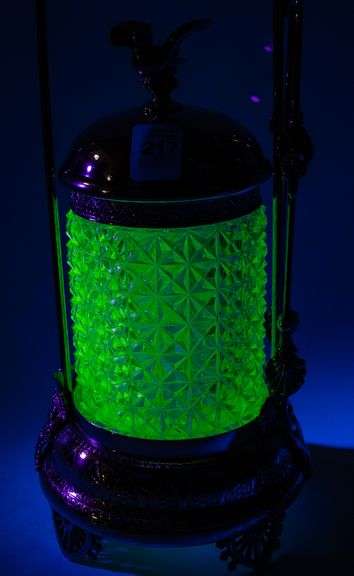 VASELINE GLASS PICKLE CRUET