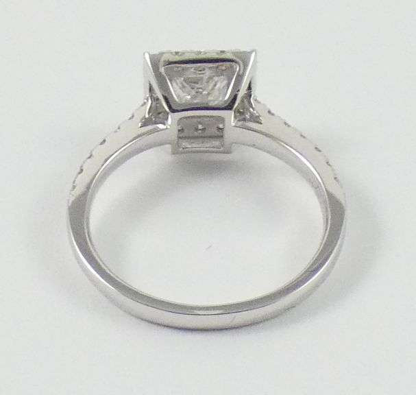 PRINCESS CUT DIAMOND RING