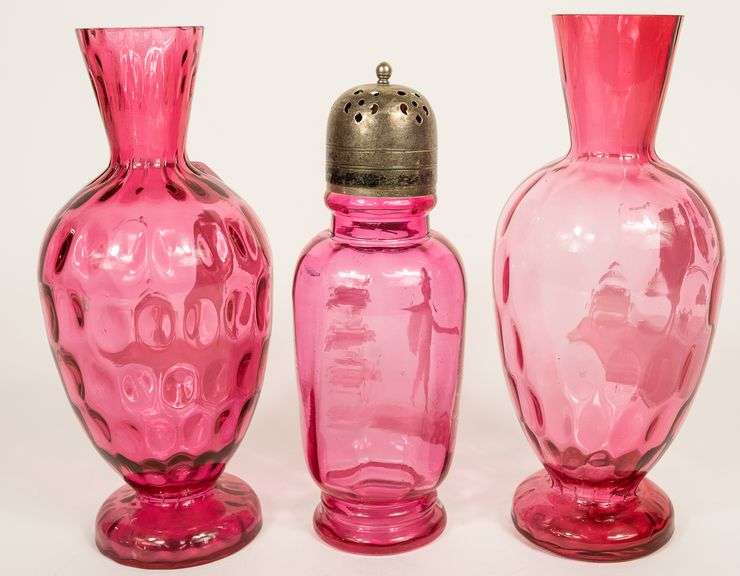 THREE PIECES OF MARY GREGORY GLASS