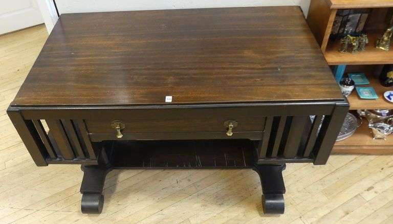 MAHOGANY LIBRARY DESK