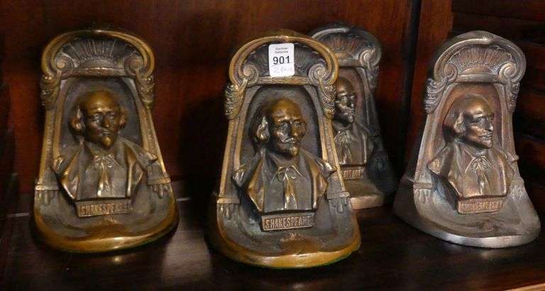 TWO PAIRS OF "SHAKESPEARE" BOOKENDS