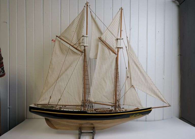 BLUENOSE MODEL