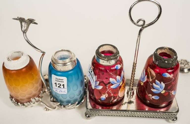 TWO PAIRS OF SHAKERS ON STANDS