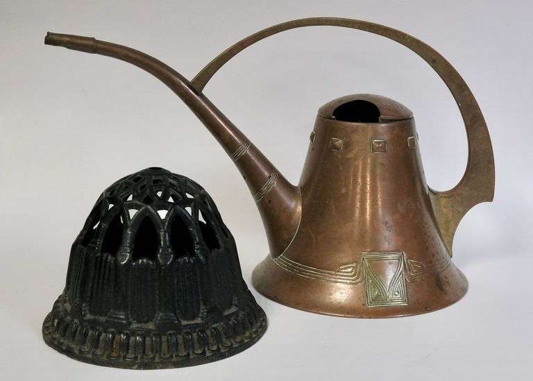 STRING HOLDER AND WATERING CAN