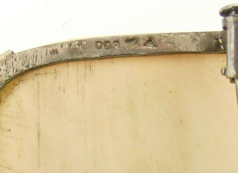 LARGE ANTIQUE CONTINENTAL BROOCH