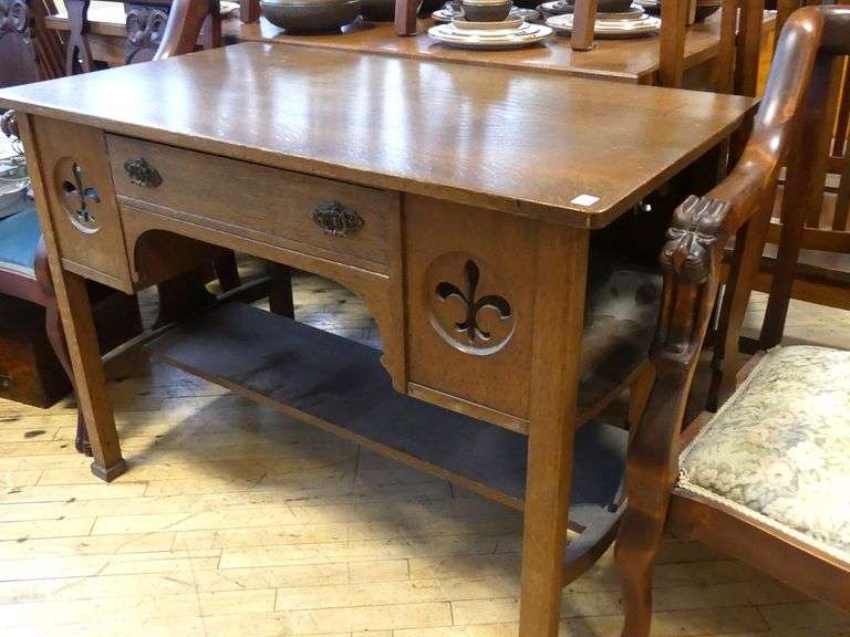 ARTS AND CRAFTS OAK LIBRARY DESK