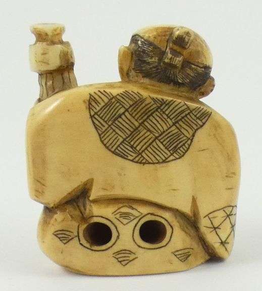 JAPANESE NETSUKE