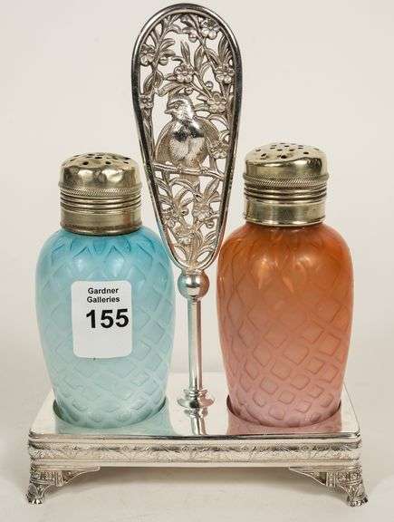 PAIR OF QUILTED SATIN GLASS SHAKERS