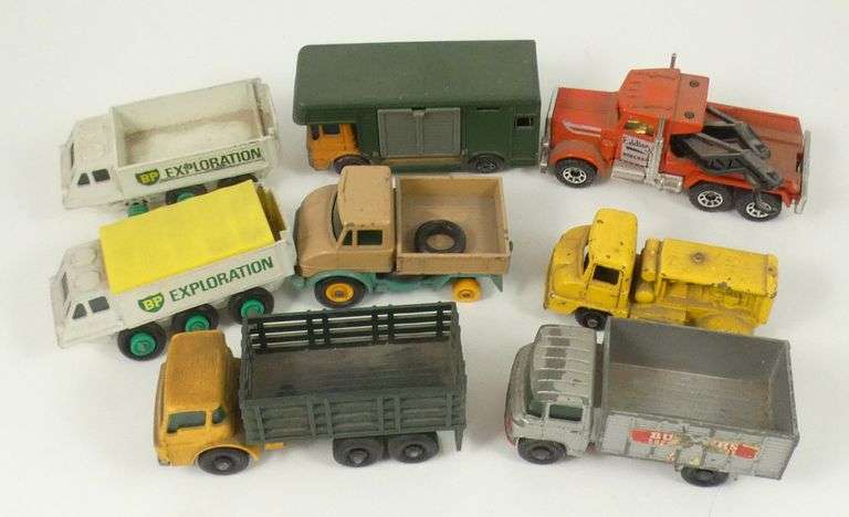 16 MATCHBOX TRUCKS
