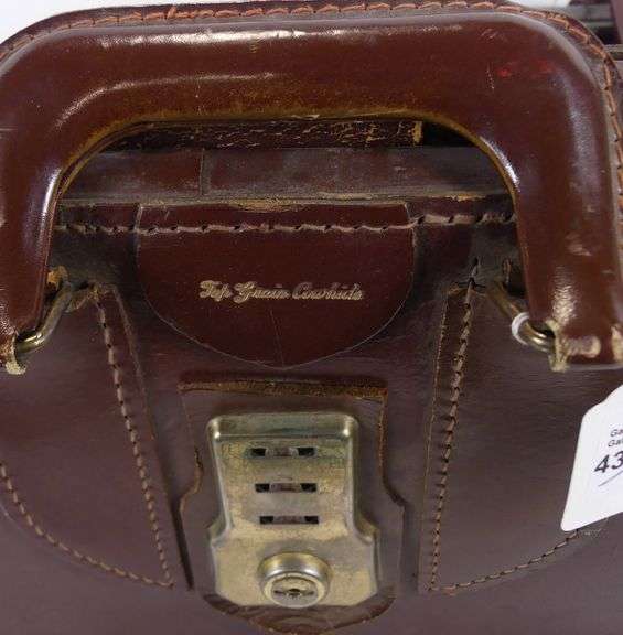 TWO VINTAGE ATTACHE CASES