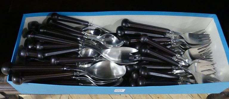 DENBY FLATWARE SERVICE