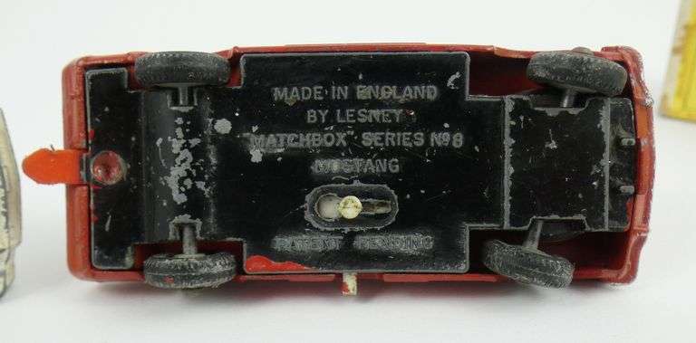 2 MATCHBOX MUSTANGS