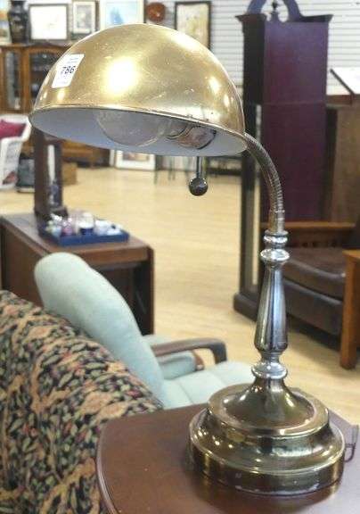 DESK LAMP AND PIANO LAMP