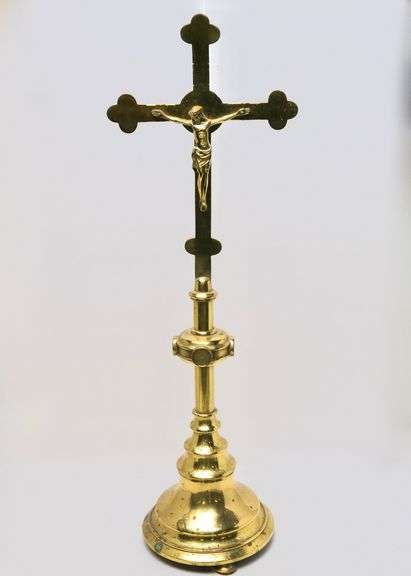 CHURCH ALTAR CRUCIFIX