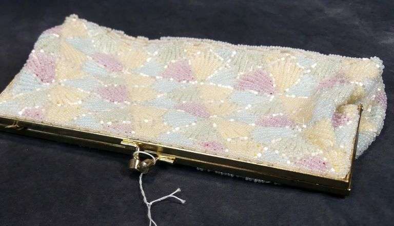 VINTAGE BEADED PURSE