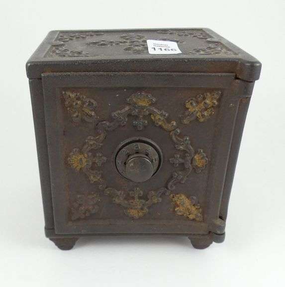 MOON & STAR STILL BANK