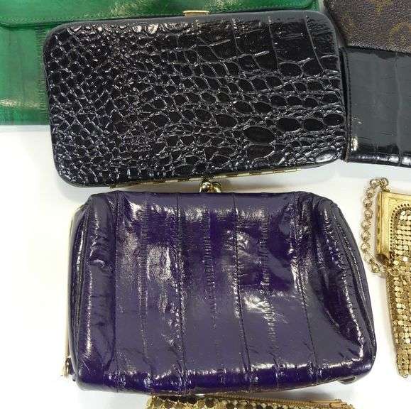 WALLETS & CHANGE PURSES