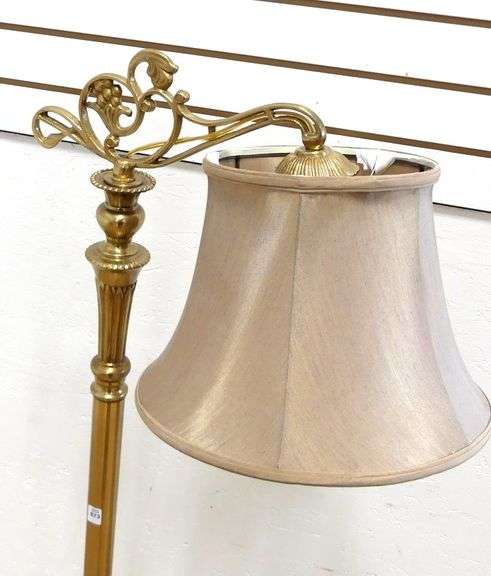 BRASS FLOOR LAMP