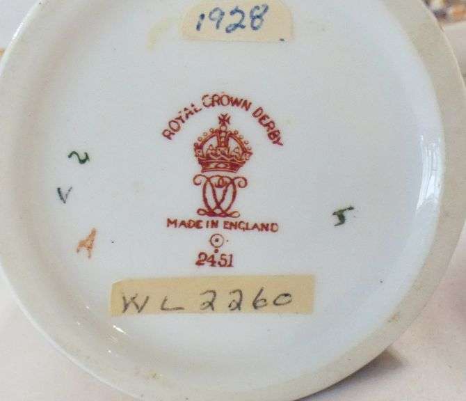 ROYAL CROWN DERBY "IMARI" BONE CHINA