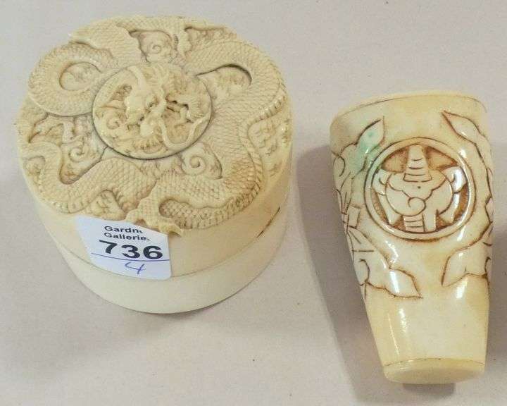 CHINESE IVORY AND BONE ITEMS