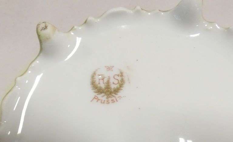 R.S. PRUSSIA DRESSER BOX AND ROYAL BAYREUTH VASE