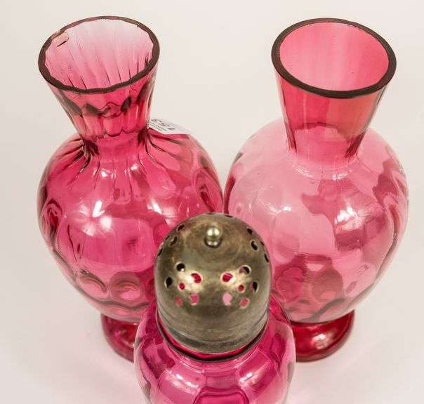 THREE PIECES OF MARY GREGORY GLASS