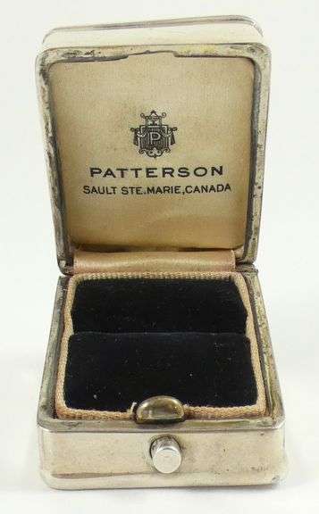 STERLING SILVER RING BOX