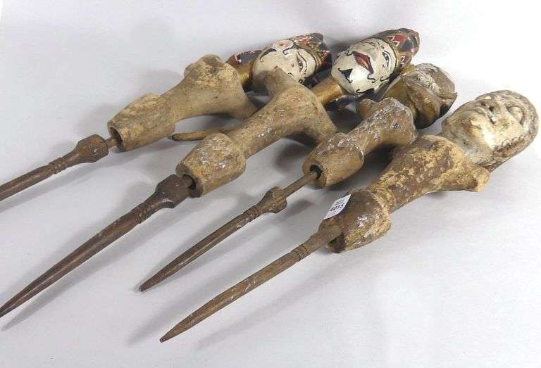 INDONESIAN CARVED FIGURES