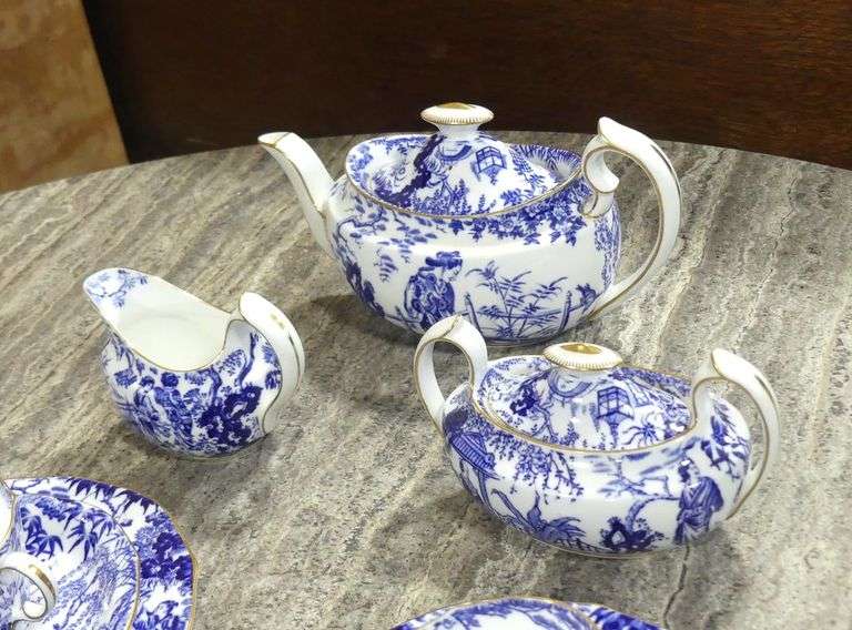 ROYAL CROWN DERBY "BLUE MIKADO" TEA SERVICE