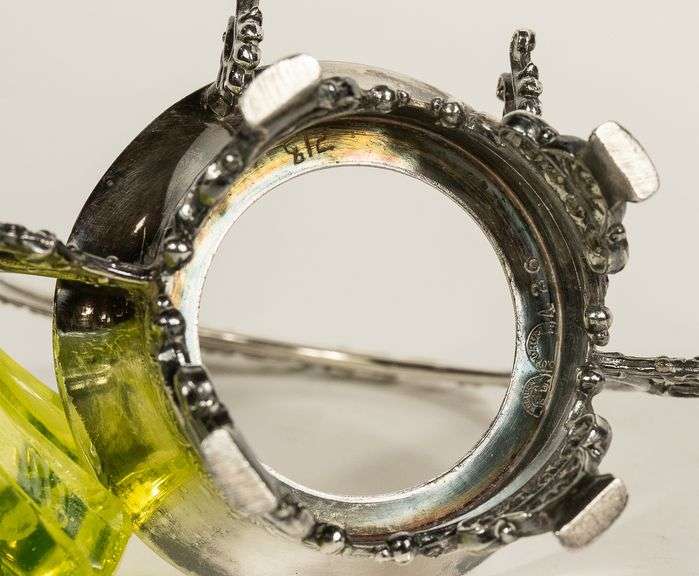 VASELINE GLASS CONDIMENT BOWL