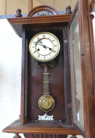 ANTIQUE WALL CLOCK