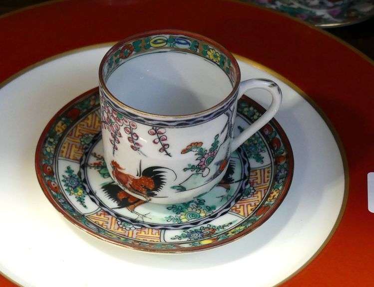 DINNER PLATES, DEMITASSE CUPS AND SAUCERS