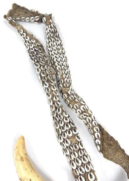 TRIBAL PENDANT NECKLACE