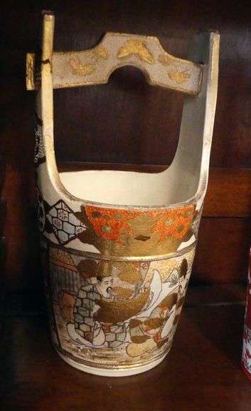 PAIR OF SATSUMA BASKETS AND KUTANI TUMBLER