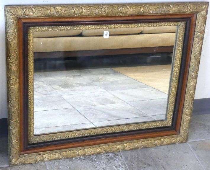 ANTIQUE WALL MIRROR