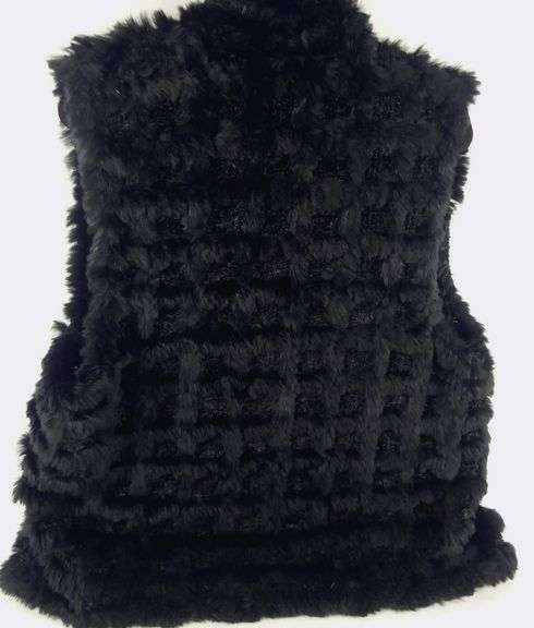 BLACK RABBIT VEST