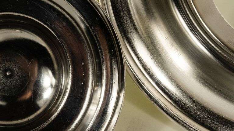 VASELINE GLASS PICKLE CRUET