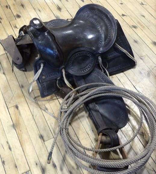 HORSE SADDLE AND LASSO