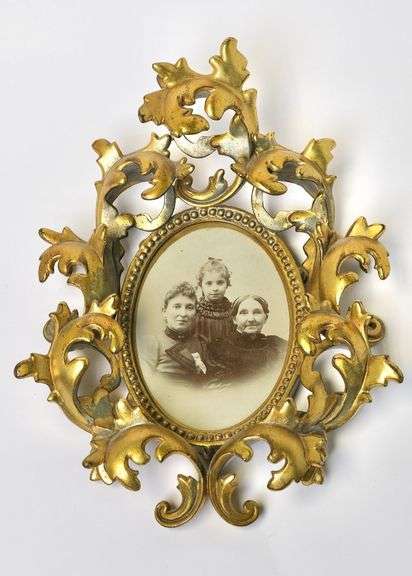 GILT METAL FRAME