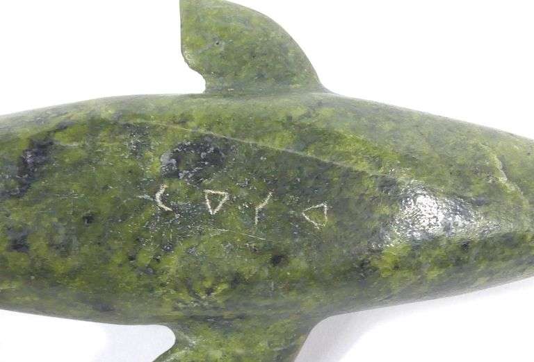 INUIT GREEN SERPENTINE CARVING